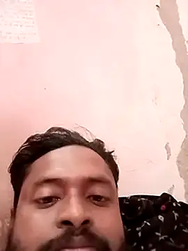 Snapshot of desicockblack chatting on 12/24/24, 06:28 desicockblack online show from 12/24/24, 06:28