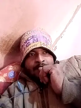 Snapshot of desicockblack chatting on 01/08/25, 03:50 desicockblack online show from 01/08/25, 03:50