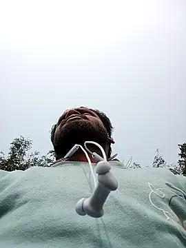 Snapshot of desicockblack chatting on 01/27/25, 05:14 desicockblack online show from 01/27/25, 05:14