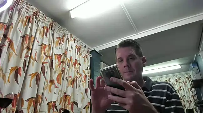 tilobinder online show from 12/21/24, 12:59