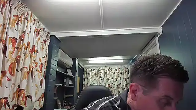 tilobinder online show from 12/21/24, 04:03