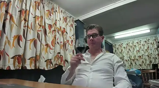 tilobinder online show from 01/17/25, 02:50