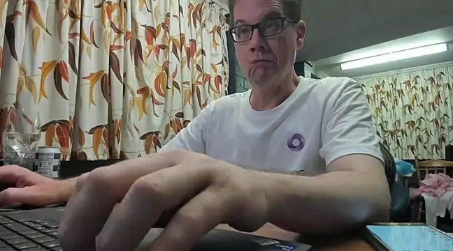 tilobinder online show from 01/25/25, 02:14