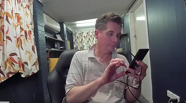 tilobinder online show from 03/14/25, 04:09