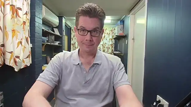 tilobinder online show from 10/18/25, 01:56