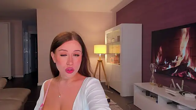 monica x   online show from 10/04/25, 07:23