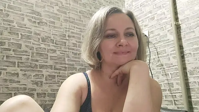 Snapshot of EdithManning chatting on 01/28/25, 04:19 EdithManning online show from 01/28/25, 04:19