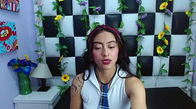 Snapshot of Miaa_Thopmson chatting on 03/14/25, 03:58 Miaa Thopmson online show from 03/14/25, 03:58