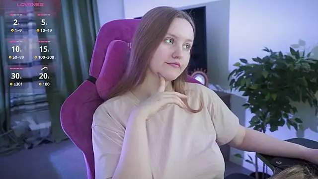 Snapshot of KellyPoter chatting on 11/01/25, 07:43 KellyPoter online show from 11/01/25, 07:43