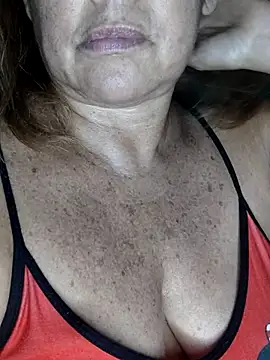 Kasandra Ho online show from 11/18/25, 01:33