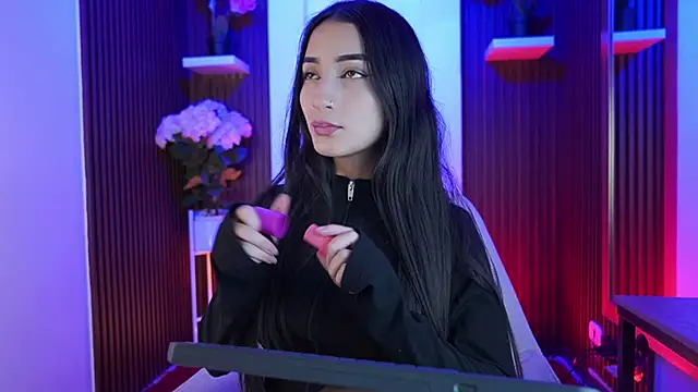 CattleyaScaly online show from 10/21/25, 07:14