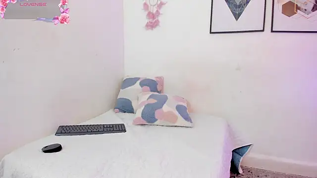 Abriil7 online show from 11/18/25, 03:34