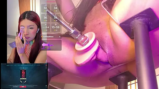 MiaVoss online show from 10/30/25, 10:54