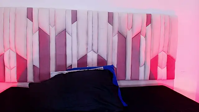 Snapshot of mia_stanfort chatting on 11/04/25, 07:13 mia stanfort online show from 11/04/25, 07:13