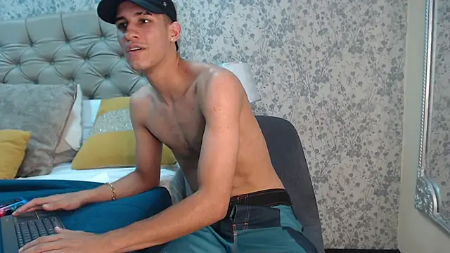 Snapshot of JakeMoxley chatting on 03/15/25, 11:39 JakeMoxley online show from 03/15/25, 11:39