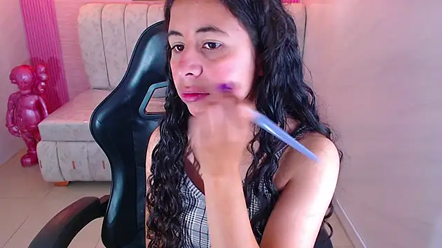 paris sub1  online show from 09/19/25, 12:50