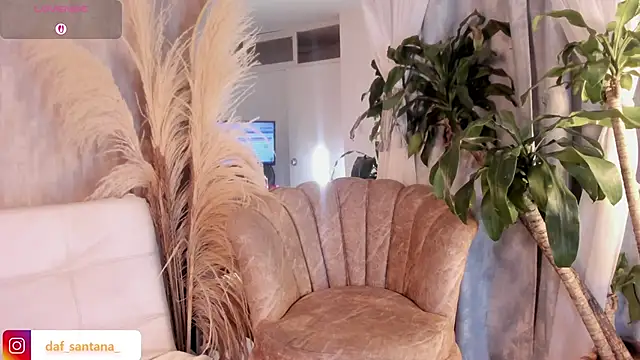 maddy cooper  online show from 10/30/25, 10:10