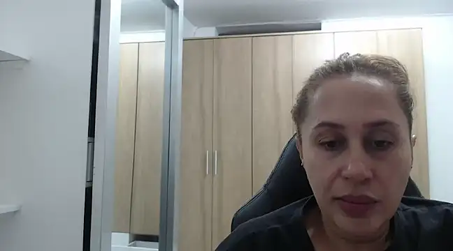 RoxanaLove9 online show from 01/13/25, 01:13