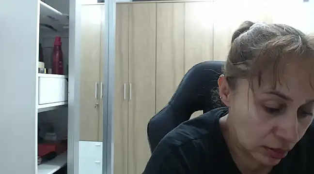 RoxanaLove9 online show from 01/16/25, 01:27