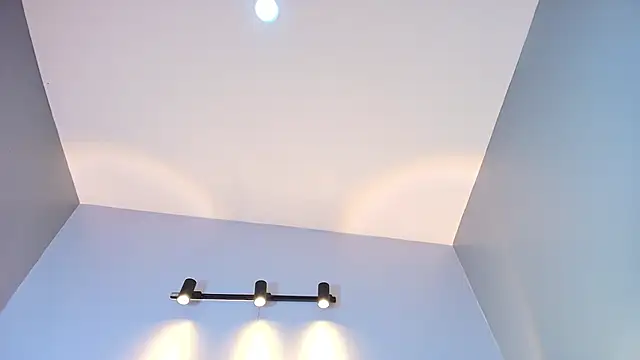 Snapshot of Annie9_ chatting on 10/26/25, 03:34 Annie9 online show from 10/26/25, 03:34