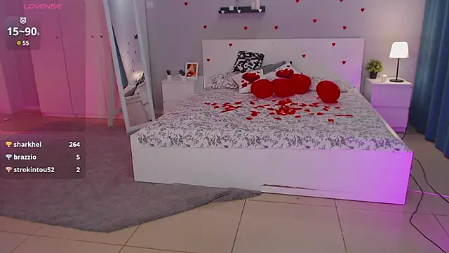 Snapshot of Fay_Dunaway chatting on 02/14/25, 03:36 Fay Dunaway online show from 02/14/25, 03:36