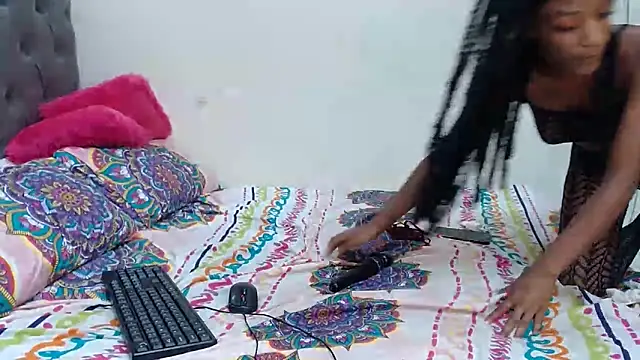 SHANTYBABE online show from 12/06/24, 01:18