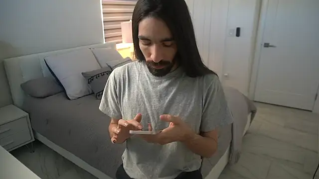 Your Ice cream online show from 02/23/25, 02:04