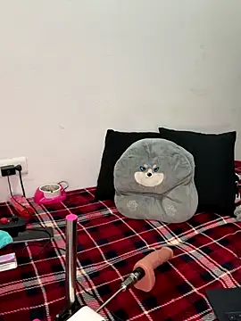 Snapshot of paisitahot1975 chatting on 11/08/25, 10:41 paisitahot1975 online show from 11/08/25, 10:41