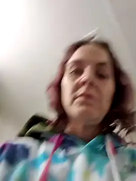 Snapshot of thatonespicychick chatting on 12/20/24, 04:42 thatonespicychick online show from 12/20/24, 04:42