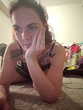 Snapshot of thatonespicychick chatting on 12/20/24, 01:54 thatonespicychick online show from 12/20/24, 01:54