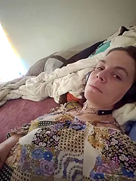 Snapshot of thatonespicychick chatting on 12/23/24, 09:29 thatonespicychick online show from 12/23/24, 09:29