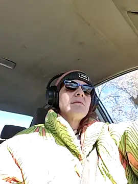 Snapshot of thatonespicychick chatting on 02/13/25, 08:13 thatonespicychick online show from 02/13/25, 08:13