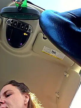 Snapshot of thatonespicychick chatting on 09/09/25, 02:05 thatonespicychick online show from 09/09/25, 02:05