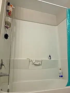 Snapshot of thatonespicychick chatting on 09/12/25, 02:44 thatonespicychick online show from 09/12/25, 02:44