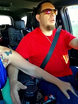 Snapshot of thatonespicychick chatting on 09/13/25, 03:34 thatonespicychick online show from 09/13/25, 03:34