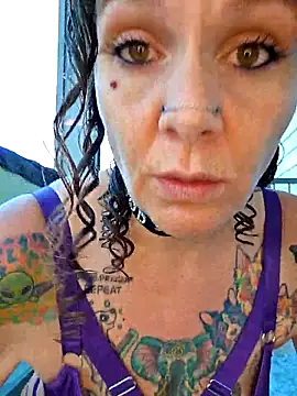 Snapshot of thatonespicychick chatting on 09/14/25, 11:04 thatonespicychick online show from 09/14/25, 11:04