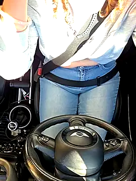 Snapshot of thatonespicychick chatting on 11/04/25, 03:44 thatonespicychick online show from 11/04/25, 03:44