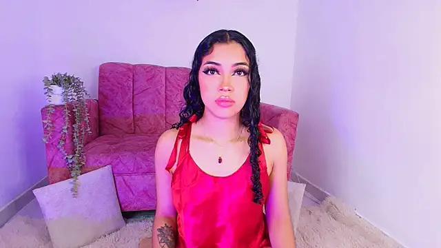 Sara Jhonson online show from 11/08/25, 10:30