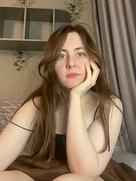 Snapshot of Topvi_ chatting on 02/13/25, 03:56 Topvi online show from 02/13/25, 03:56