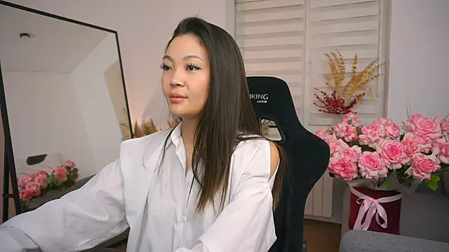 Peopleneedlove144 online show from 01/12/25, 06:59