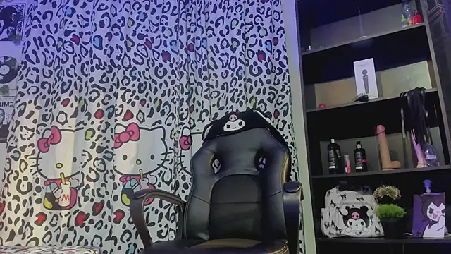 Snapshot of yulianademond66 chatting on 10/25/25, 12:07 yulianademond66 online show from 10/25/25, 12:07