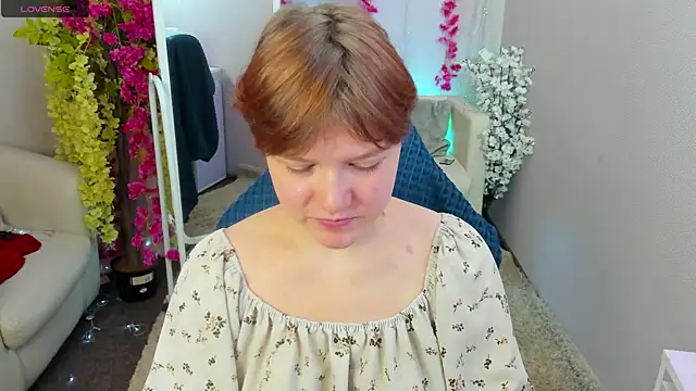 DreamyLuna online show from 10/05/25, 08:29