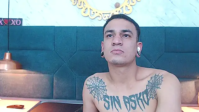 salome daniel online show from 10/17/25, 07:38