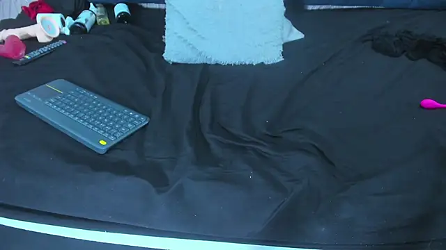 Melody Megann online show from 02/09/25, 01:33