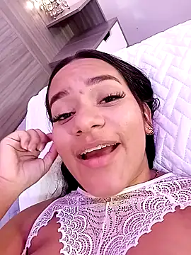 AmaraVelez online show from 01/08/25, 05:05