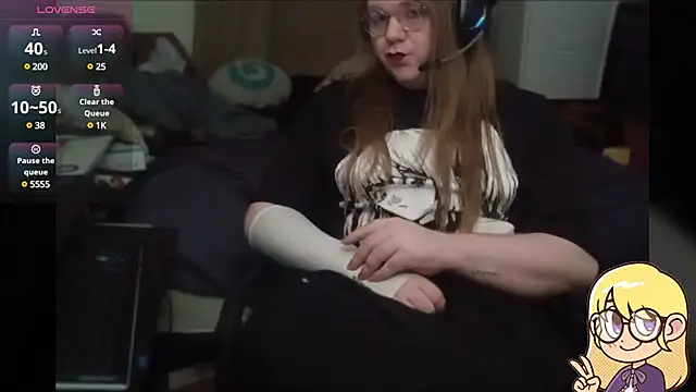 Snapshot of AshThaSissy chatting on 12/11/24, 03:35 AshThaSissy online show from 12/11/24, 03:35