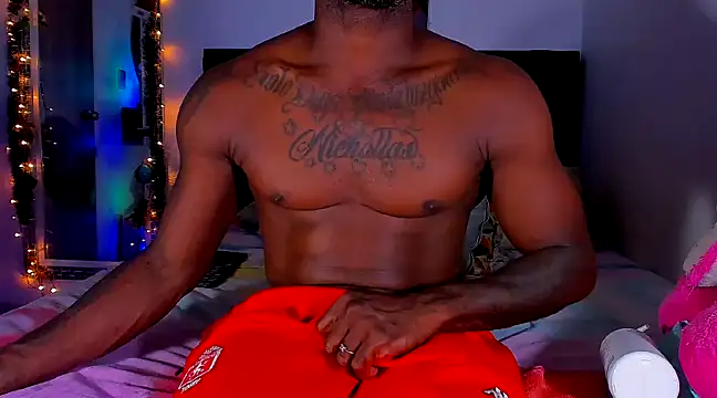 Snapshot of ray_long222 chatting on 12/22/24, 06:04 ray long222 online show from 12/22/24, 06:04