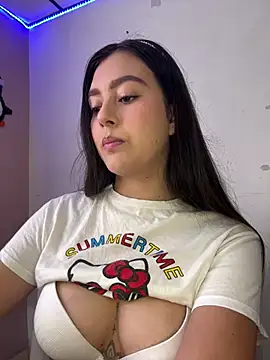 Snapshot of kanne_mia chatting on 02/02/25, 04:43 kanne mia online show from 02/02/25, 04:43