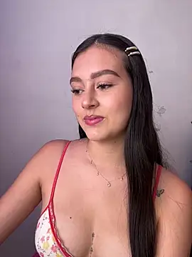 Snapshot of kanne_mia chatting on 02/05/25, 08:25 kanne mia online show from 02/05/25, 08:25