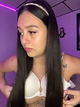 Snapshot of kanne_mia chatting on 03/17/25, 01:14 kanne mia online show from 03/17/25, 01:14